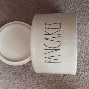 Rae Dunn pancake holder
